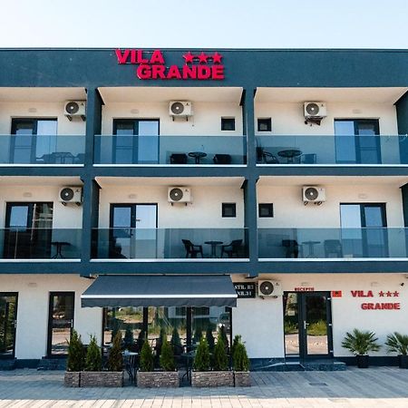 Vila Grande Mamaia Nord นาโวดาริ ภายนอก รูปภาพ