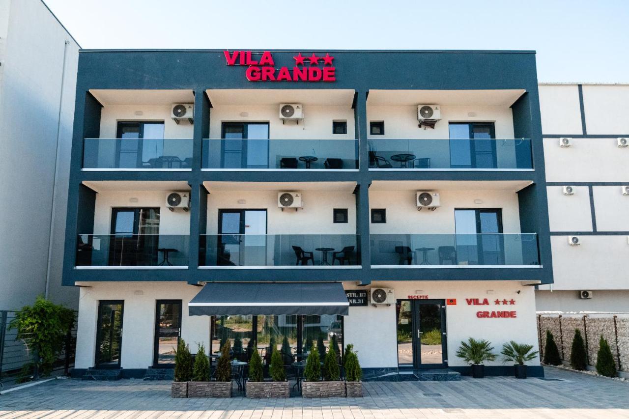 Vila Grande Mamaia Nord นาโวดาริ ภายนอก รูปภาพ