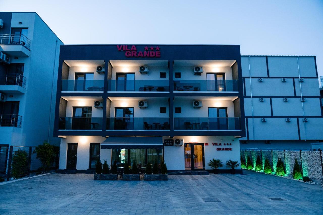 Vila Grande Mamaia Nord นาโวดาริ ภายนอก รูปภาพ